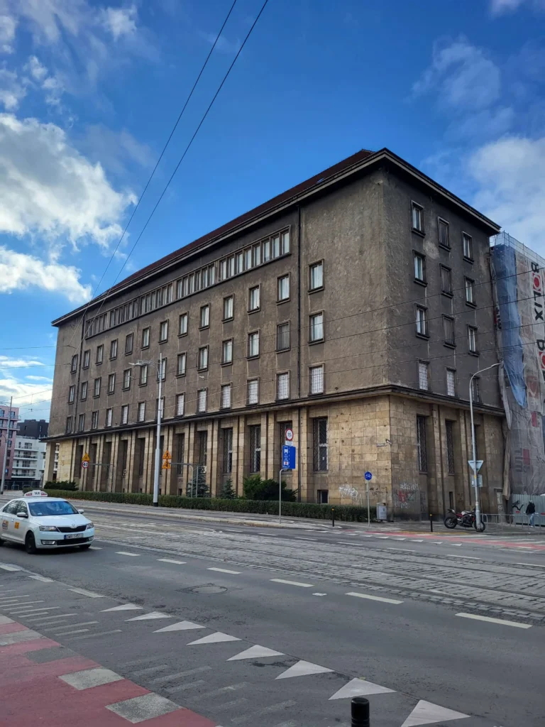 Archives in Poland archiwa Polska genealogy family history genealogia szukainie przodków Polish citizenship passport obywatelstwo polskie paszport